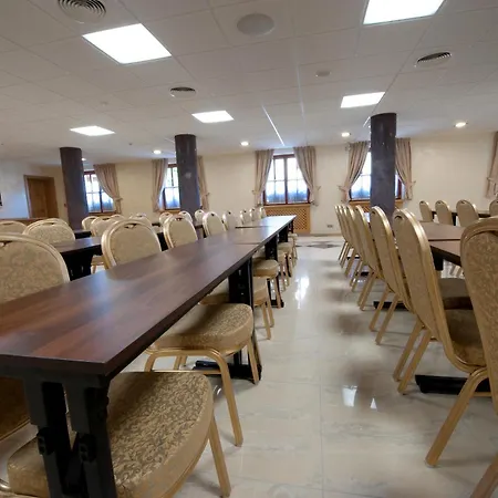Karpatsky Dvor 3*