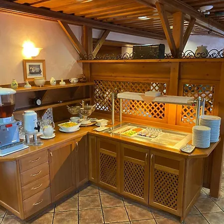 Hotel Karpatsky Dvor 3*