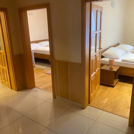 Karpatsky Dvor 3*