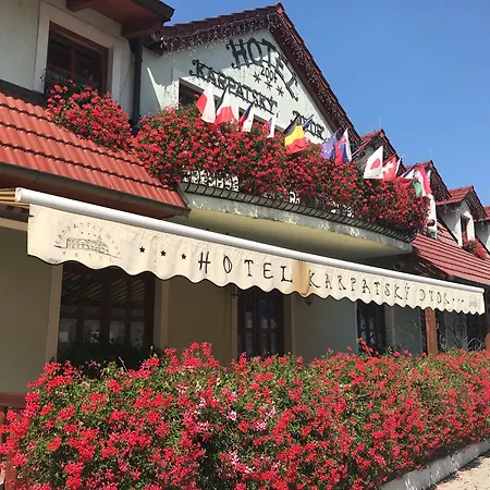 Hotel Karpatsky Dvor 3*