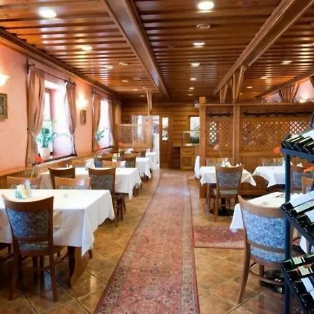 Karpatsky Dvor Hotell Lozorno