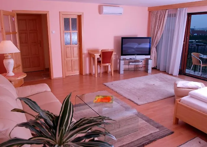 Karpatsky Dvor 3*