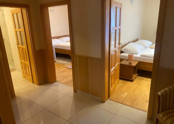 Karpatsky Dvor 3*